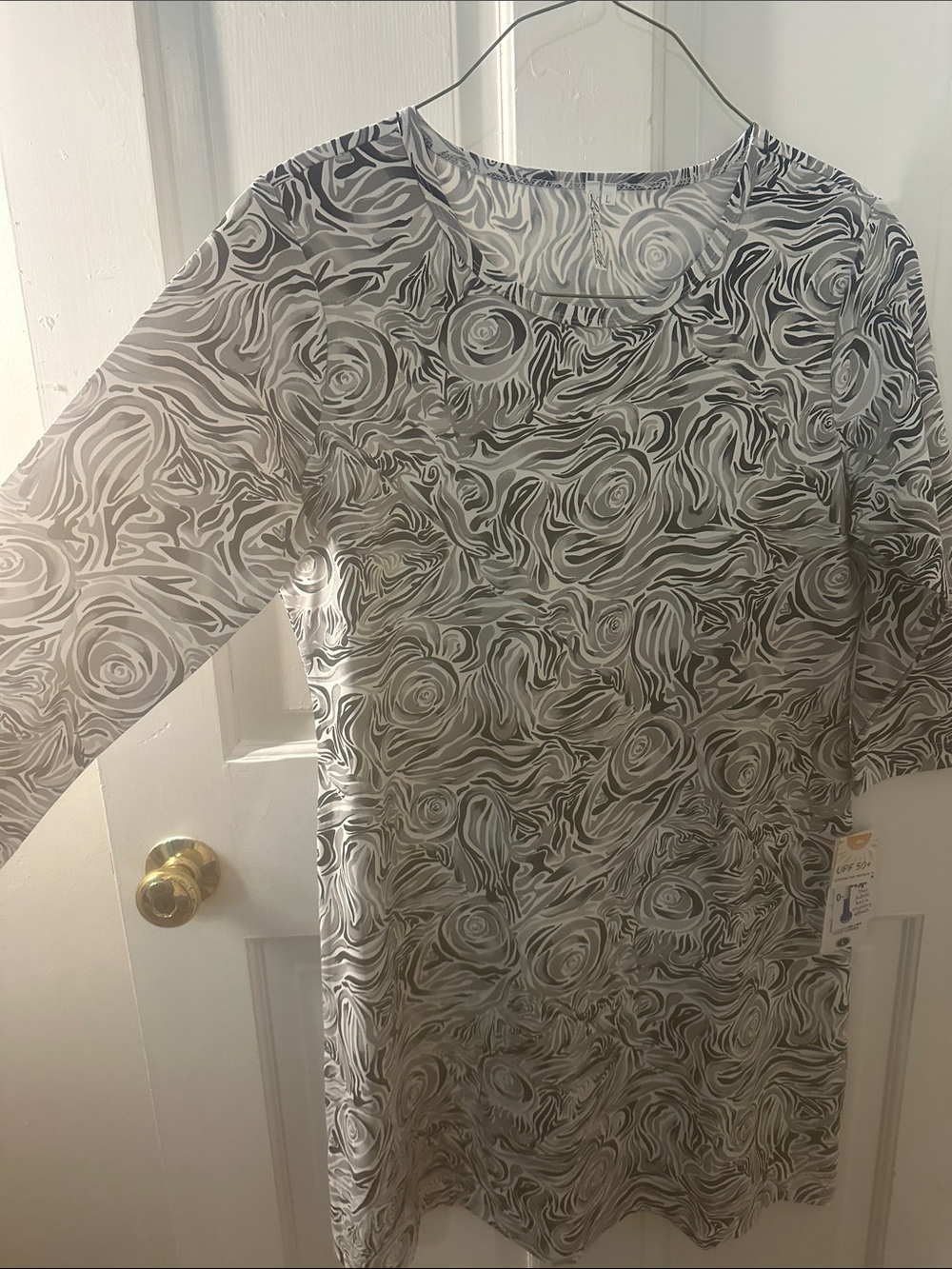 Lulu B Women’s Black & White Swirl Pattern Dress - Picture 2 of 7